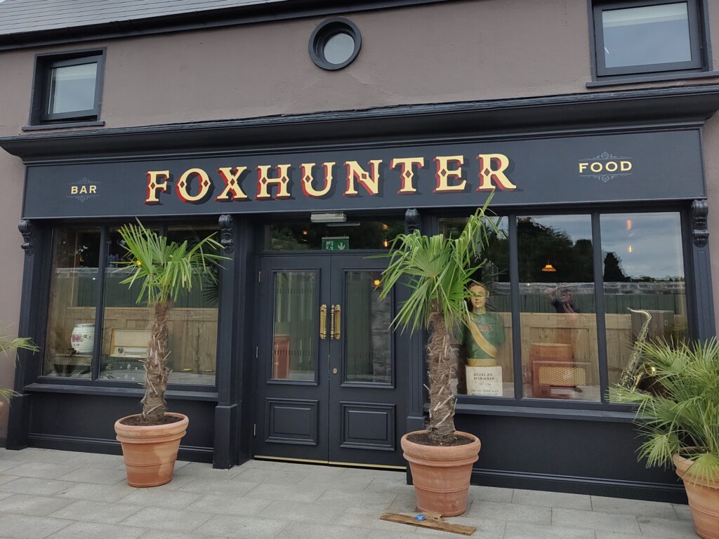 Foxhunter gold leaf sign